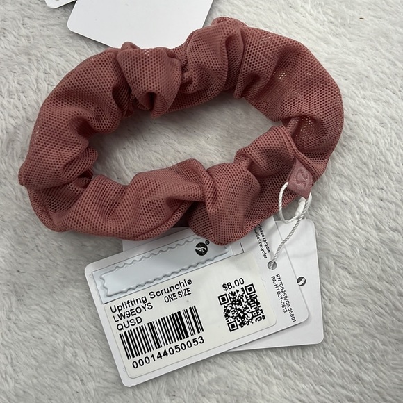 FREE 💝 GIFT with bundle purchase Uplifting Scrunchie (Choose 1 Color) - Picture 7 of 11